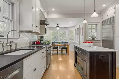 221 Christopher St, Montclair, NJ 07042 - Photo 13
