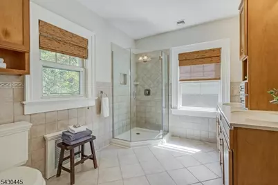 221 Christopher St, Montclair, NJ 07042 - Photo 23