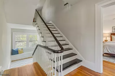 221 Christopher St, Montclair, NJ 07042 - Photo 19