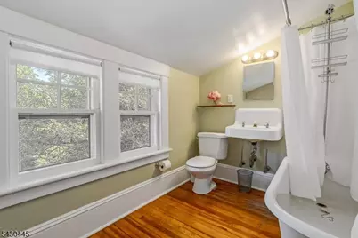 221 Christopher St, Montclair, NJ 07042 - Photo 33