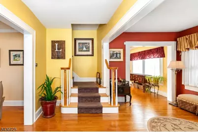 7 Wayland Dr, Verona Twp., NJ 07044 - Photo 3