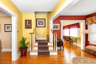 7 Wayland Dr, Verona Twp., NJ 07044 - Photo 3