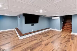 7 Wayland Dr, Verona Twp., NJ 07044 - Photo 23