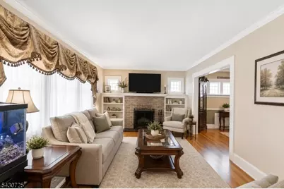 7 Wayland Dr, Verona Twp., NJ 07044 - Photo 7