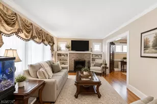 7 Wayland Dr, Verona Twp., NJ 07044 - Photo 7