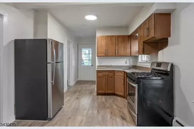 9 Spencer Ave, Clifton, NJ 07013 - Photo 3