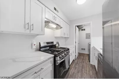 825 Riverside Ave #203, Lyndhurst Township, NJ 07071 - Photo 13