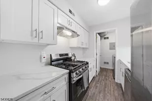 825 Riverside Ave, Lyndhurst Township, NJ 07071 - Photo 13