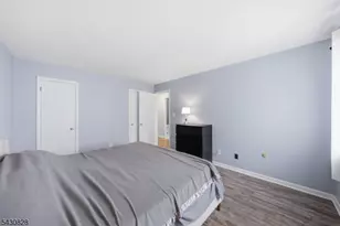 825 Riverside Ave, Lyndhurst Township, NJ 07071 - Photo 19