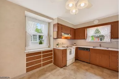 2114 Ludlow St, Rahway, NJ 07065 - Photo 9