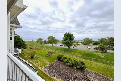 68 S Shore Dr, Old Bridge Township, NJ 08879 - Photo 43