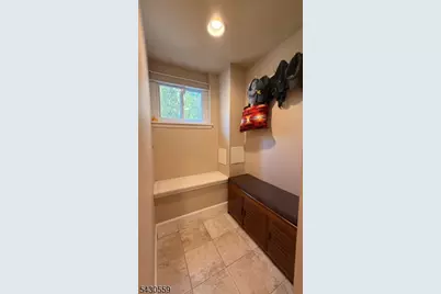 40 Rumson Rd, Livingston, NJ 07039 - Photo 19