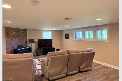 40 Rumson Rd, Livingston, NJ 07039 - Photo 21