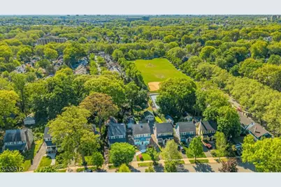 65 Hawthorne Ave, Glen Ridge, NJ 07028 - Photo 37