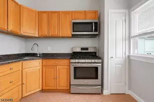 108 Ottawa Ave, Hasbrouck Heights, NJ 07604 - Photo 7