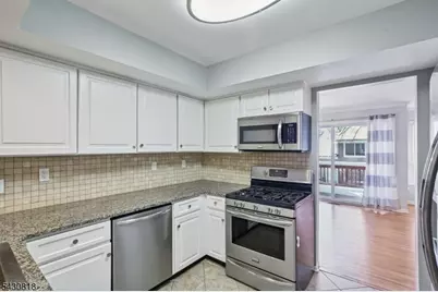 13 Eton Ct, Bedminster Township, NJ 07921 - Photo 5