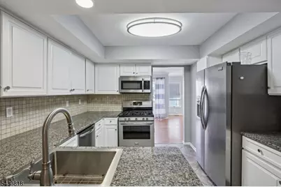13 Eton Ct, Bedminster Township, NJ 07921 - Photo 3