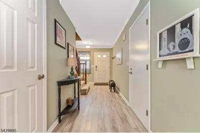 7 Esther Ct, Lebanon, NJ 08833 - Photo 3