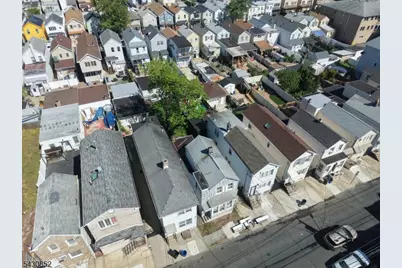 88 Komorn St, Newark, NJ 07105 - Photo 5