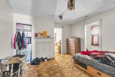 88 Komorn St, Newark, NJ 07105 - Photo 17