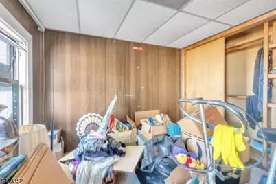 88 Komorn St, Newark, NJ 07105 - Photo 29