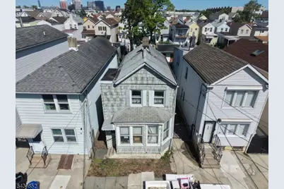 88 Komorn St, Newark, NJ 07105 - Photo 3