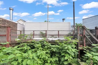 88 Komorn St, Newark, NJ 07105 - Photo 13