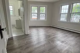 310 Crann St, Hillside, NJ 07205 - Photo 5