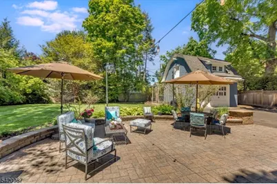 132 Christopher St, Montclair, NJ 07042 - Photo 47