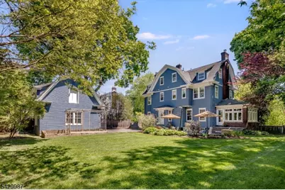 132 Christopher St, Montclair, NJ 07042 - Photo 49