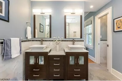 132 Christopher St, Montclair, NJ 07042 - Photo 33