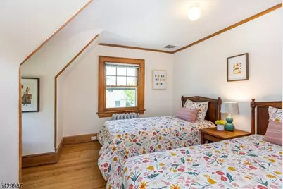 132 Christopher St, Montclair, NJ 07042 - Photo 41