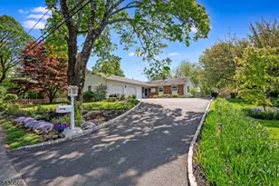 4 Hillcrest Ave, Mendham, NJ 07945 - Photo 1
