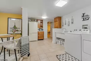 4 Hillcrest Ave, Mendham, NJ 07945 - Photo 23