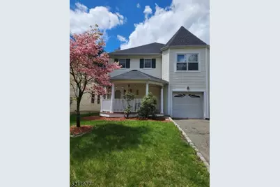 26 Wakefield Pl, Caldwell, NJ 07006 - Photo 1