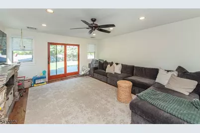 18 Evergreen Dr, Lincoln Park, NJ 07035 - Photo 7