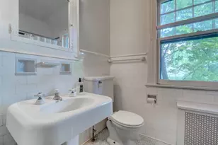 449 Grove St, Montclair, NJ 07043 - Photo 17