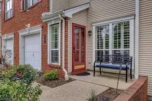 403 Timberbrooke Dr, Bedminster Township, NJ 07921 - Photo 5