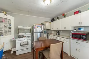 81 6th Ave, Clifton, NJ 07011 - Photo 9