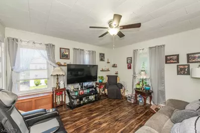 81 6th Ave, Clifton, NJ 07011 - Photo 11