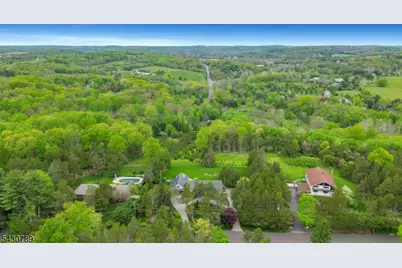 35 Ski Hill Dr, Bedminster Township, NJ 07921 - Photo 27