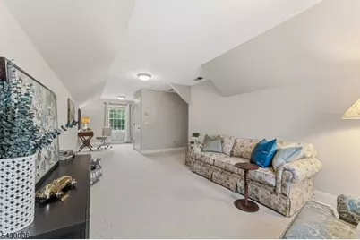 305 Charlton Ln, Branchburg Township, NJ 08853 - Photo 35