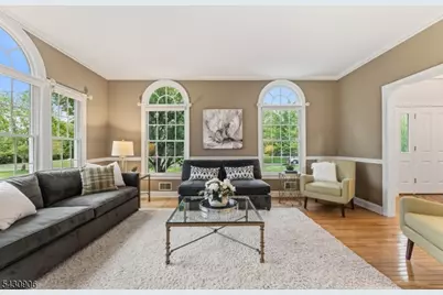305 Charlton Ln, Branchburg Township, NJ 08853 - Photo 7