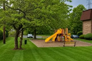110 Keystone Ct, Woodbridge Township, NJ 07095 - Photo 3