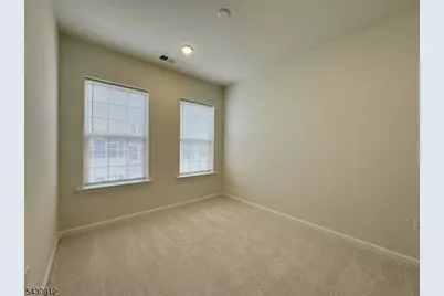 2 Gala Ct, Livingston, NJ 07039 - Photo 17
