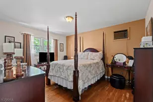 65 Miller Ave, Elmwood Park, NJ 07407 - Photo 33