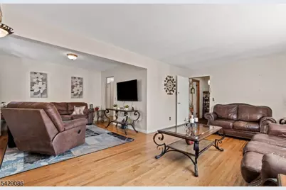 65 Miller Ave, Elmwood Park, NJ 07407 - Photo 23
