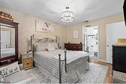 65 Miller Ave, Elmwood Park, NJ 07407 - Photo 19