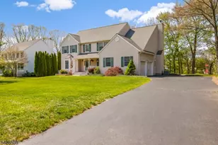 14 Chelsea Dr, Jefferson Township, NJ 07438 - Photo 3