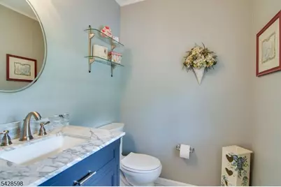 14 Chelsea Dr, Jefferson Township, NJ 07438 - Photo 17